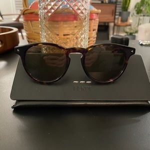 Fendi round sunglasses